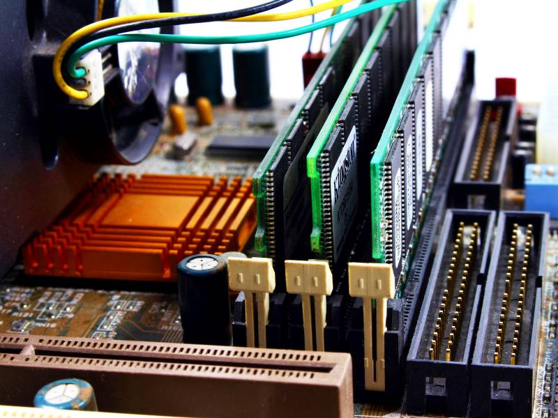 Software and Hardware Lifecycle Management for Small Businesses