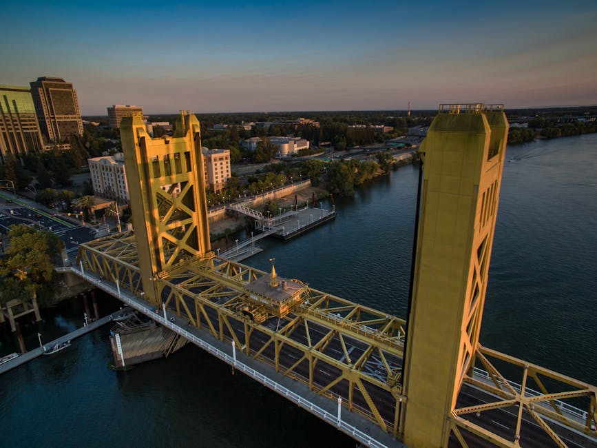 Tower Bridge in Sacramento Tower Bridge in Sacramento